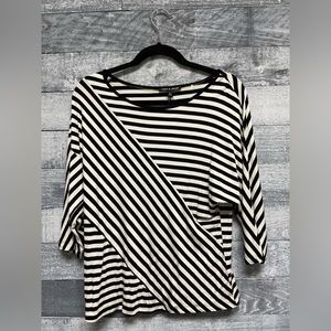 Cute striped top , new with tags cable and gauge